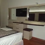 Bronze בודרום