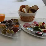 Bronze בודרום