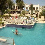 Bronze מלון 3*