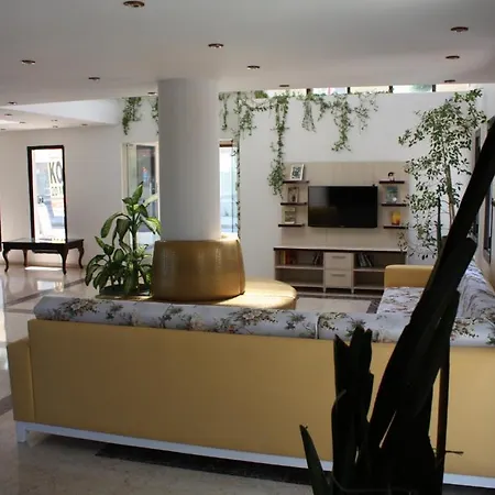 Hotel Bronze 2*