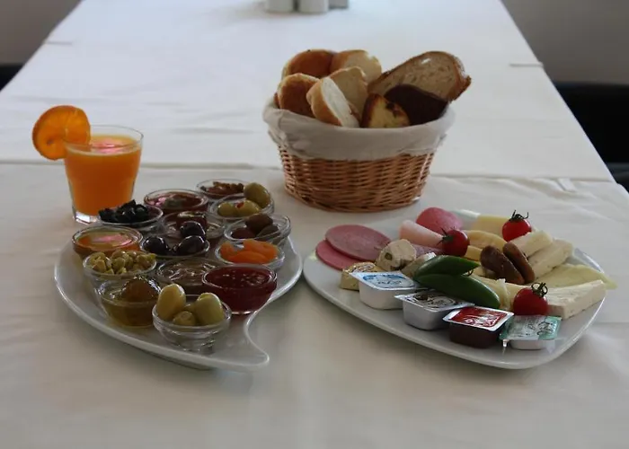 برونز بودروم